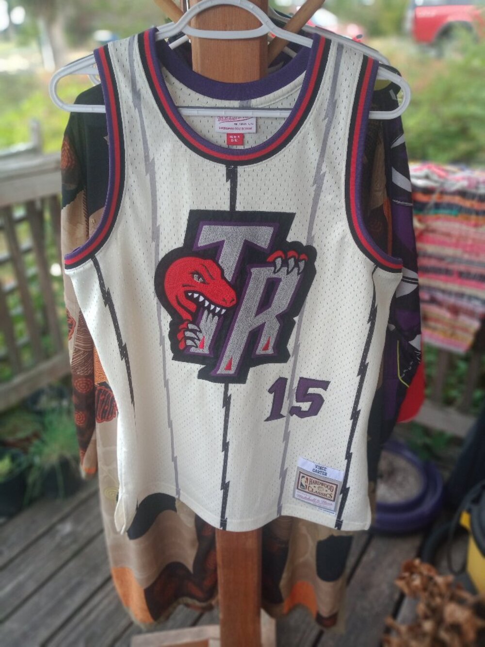 Mitchell & Ness Vince Carter Cream Toronto Raptors Chainstitch NBA Jersey